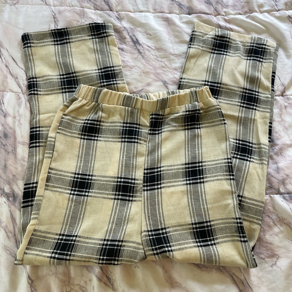 ROMWE Black and Cream Plaid Pants